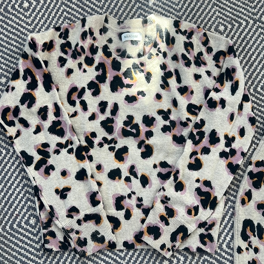 Naadam Cashmere matching cashmere set. 100% cashmere. Top size S, skirt size xs.